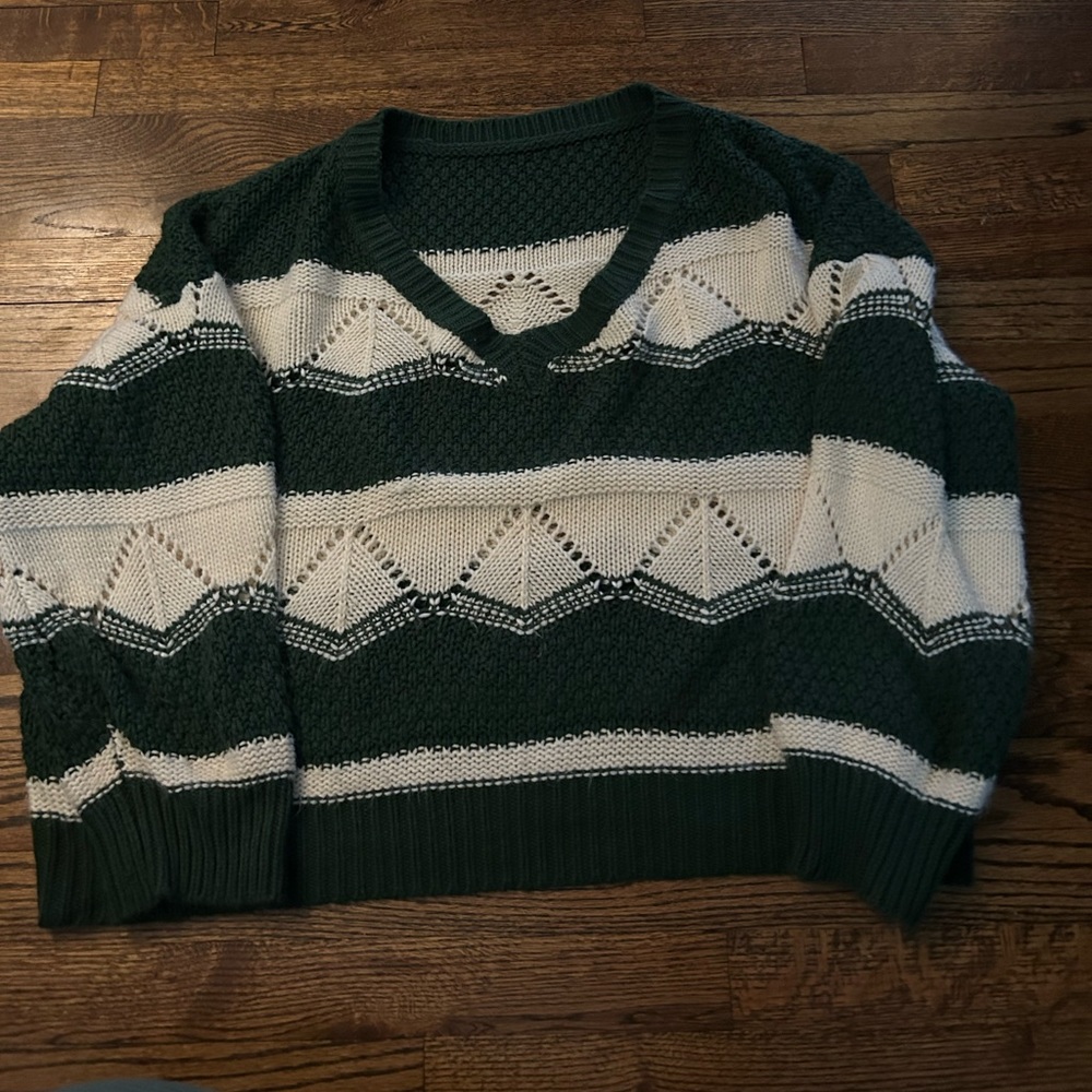Shein Plus Sized Color-block V-neck Bishop Sleeve Sweater